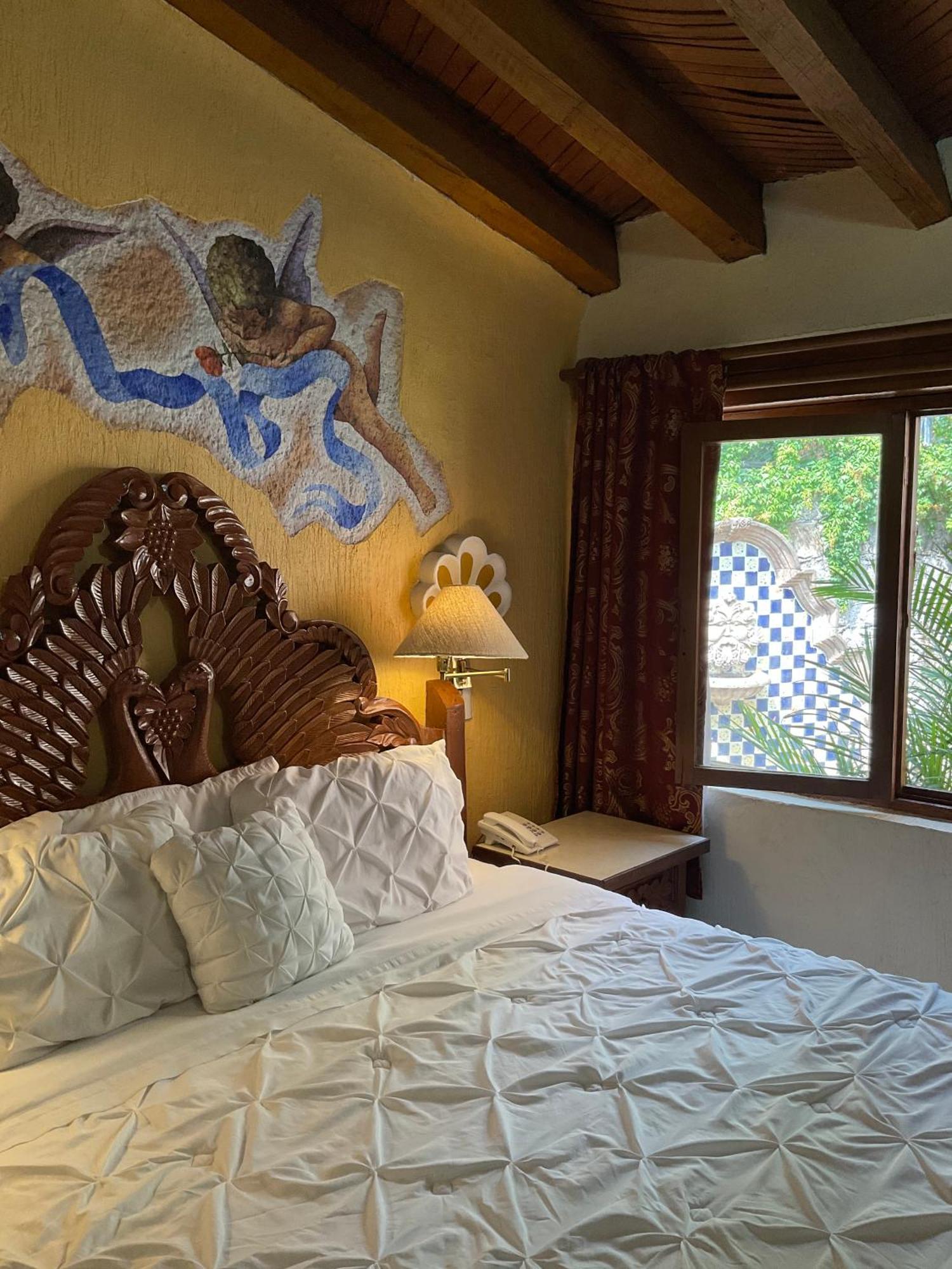 Villa San Jose Hotel & Suites Morelia Buitenkant foto