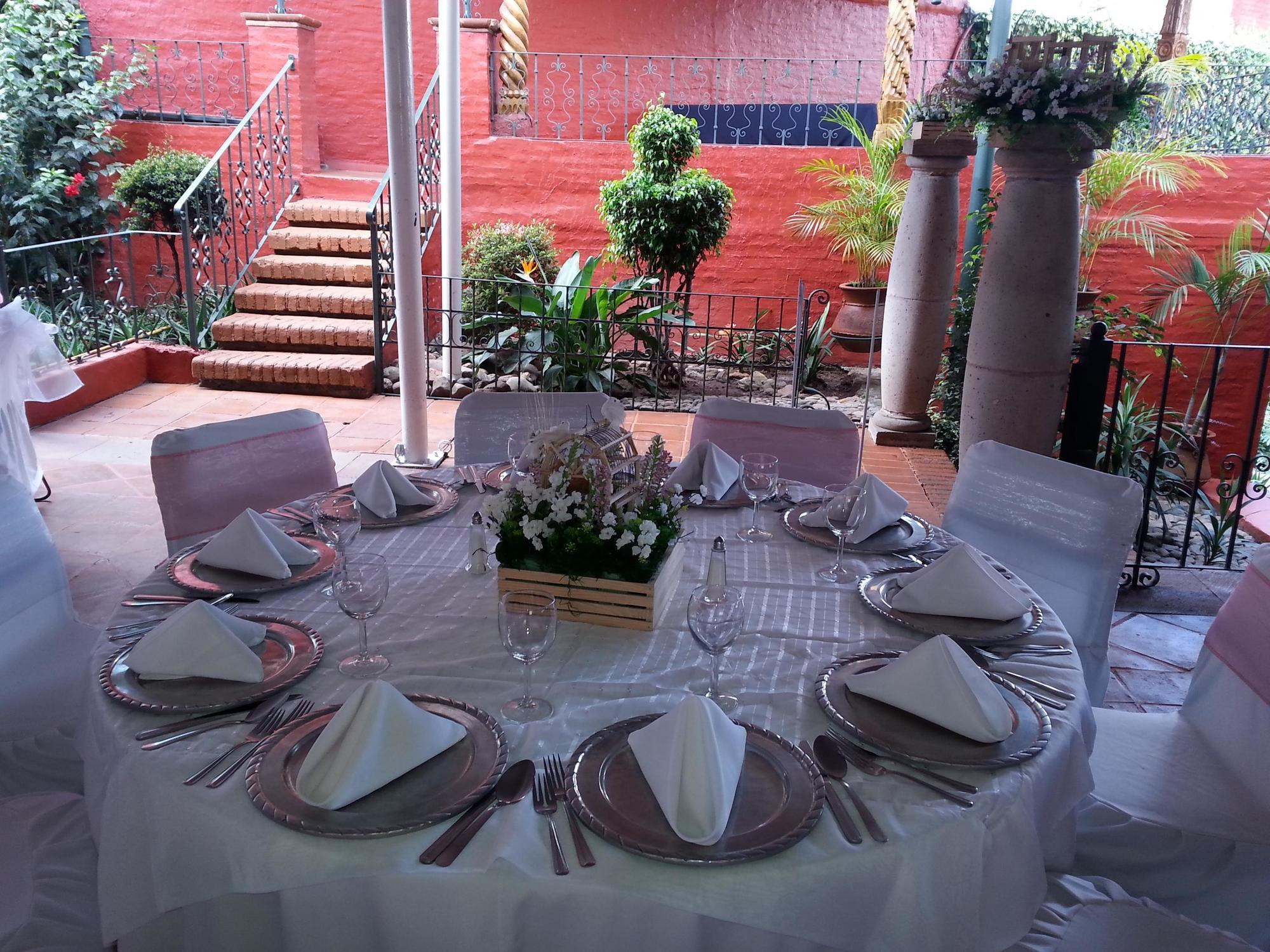 Villa San Jose Hotel & Suites Morelia Buitenkant foto