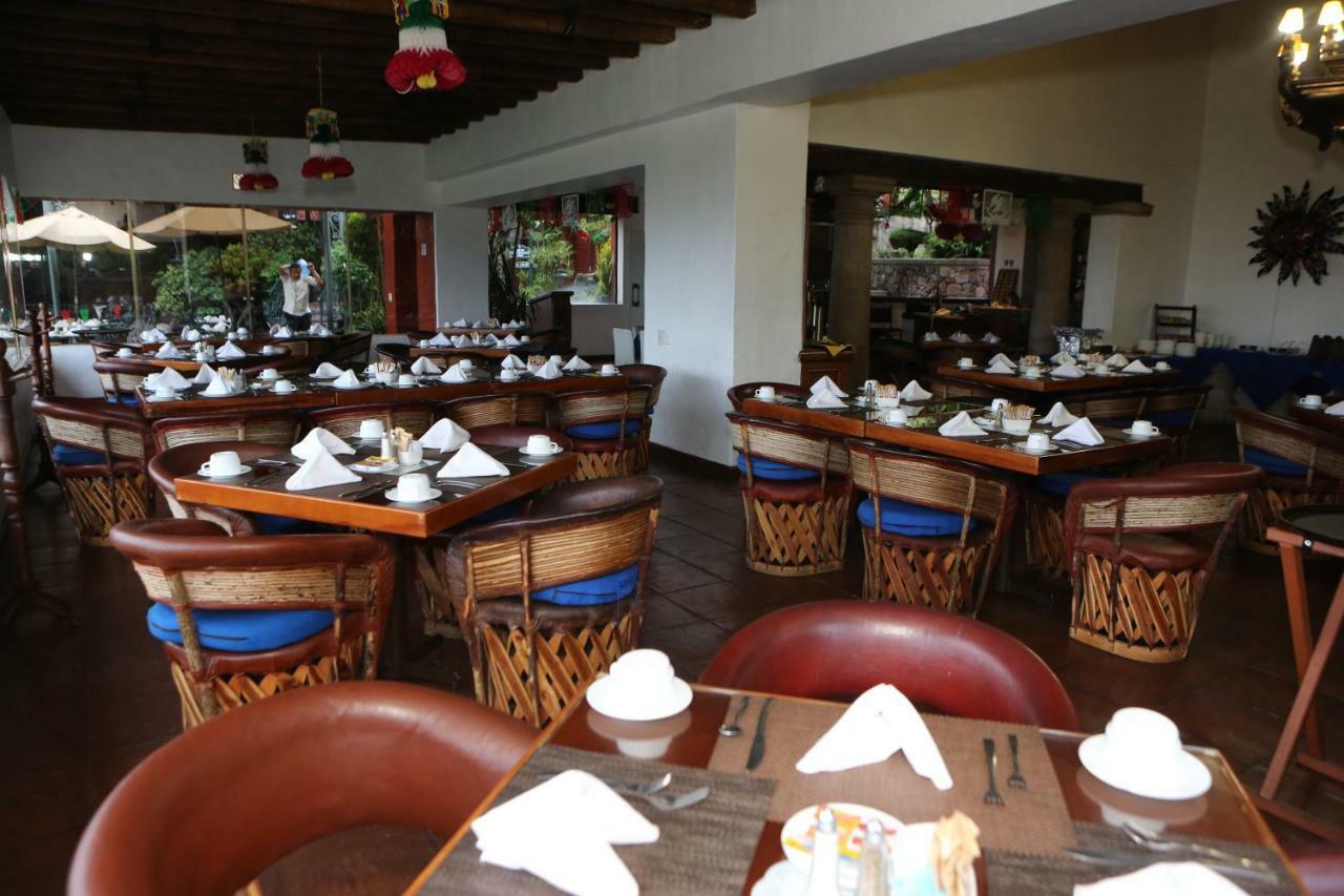 Villa San Jose Hotel & Suites Morelia Buitenkant foto
